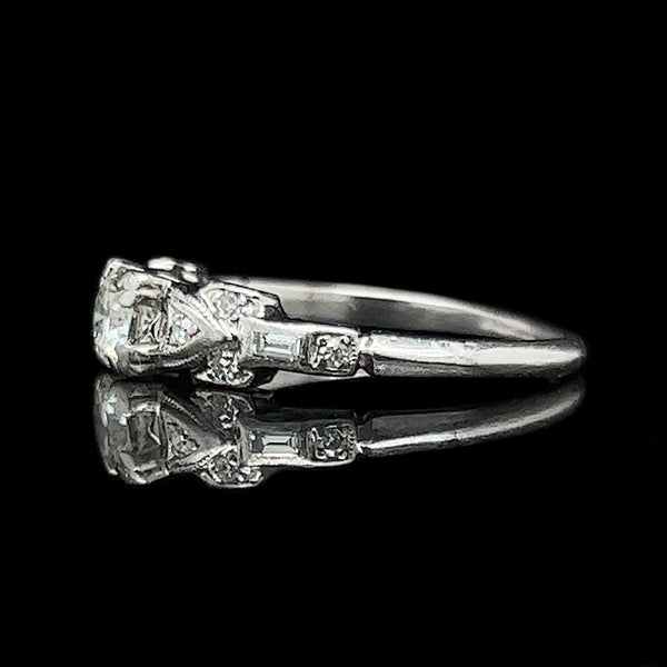 Art Deco .25ct. Diamond Antique Engagement - Fashion Ring Platinum - J37968