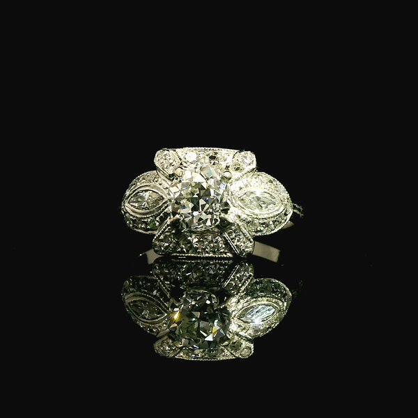 1.05ct. Diamond Antique Engagement or Fashion Ring Platinum - J42956