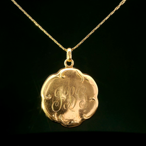Art Nouveau Antique Locket Yellow Gold - J43273
