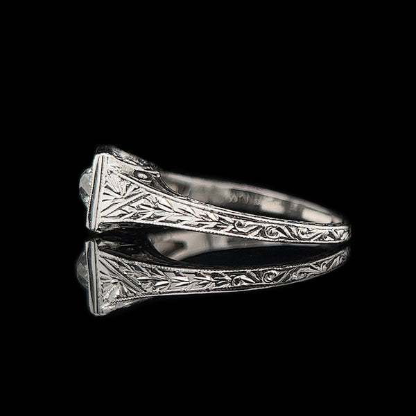 Art Deco .33ct. Diamond Antique Engagement - Fashion Ring Platinum - J36361