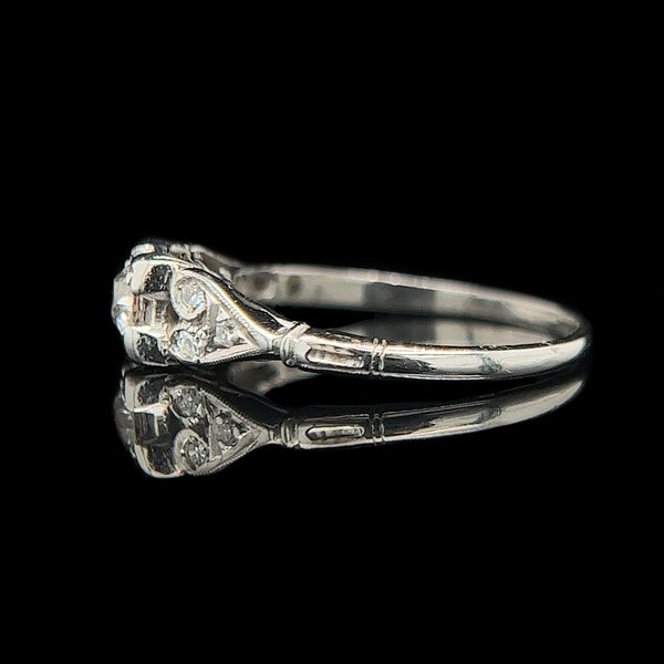 Art Deco .25ct. Diamond Antique Engagement - Fashion Ring Platinum - J39186