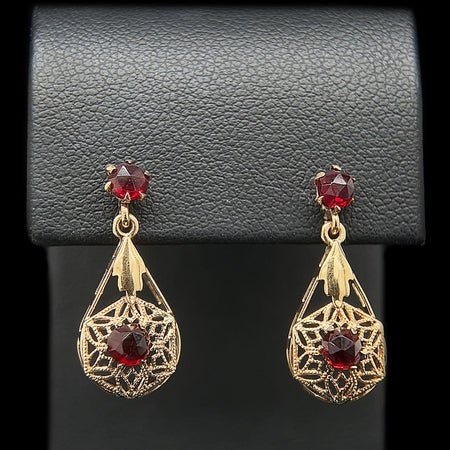 Edwardian 1.00ct. T.W. Garnet Antique Earrings Yellow Gold - J42472