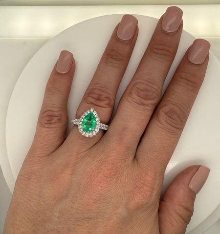 2.50ct. Emerald and Diamond Estate Engagement - Fashion Ring 18K White Gold - J42680