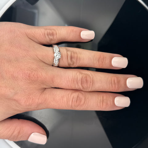 .95ct. Diamond Estate Engagement - Fashion Ring Platinum - J42966