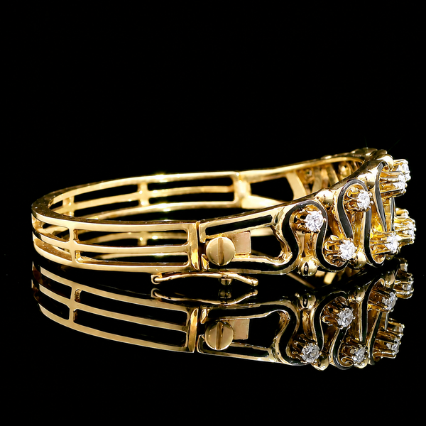.50ct. T.W. Diamond & Enamel Vintage Bangle Bracelet - J44013