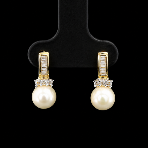 6.5mm Cultured Pearl & Diamond Estate Earrings Yellow Gold - J44061