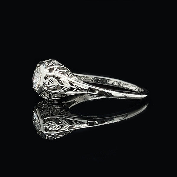 Art Deco .25ct. Diamond & 18K White Gold Antique Engagement - Fashion Ring - J36429