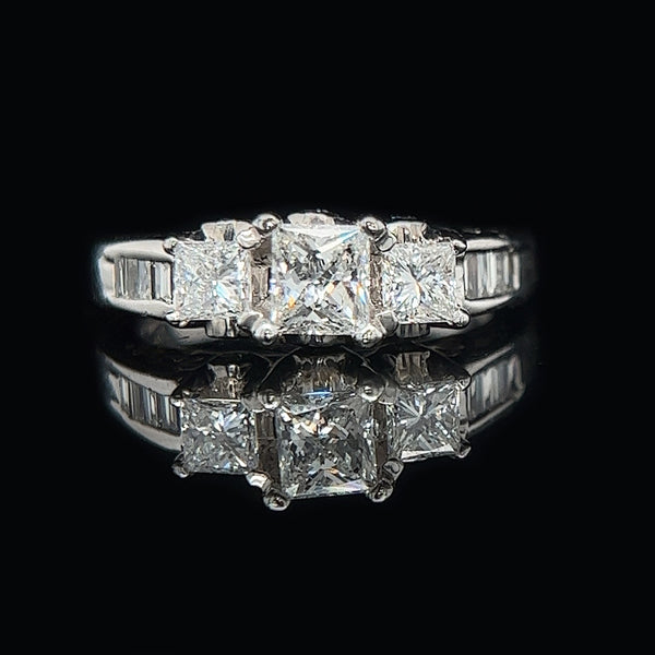 1.25ct. T.W. Diamond Estate Engagement - Fashion Ring White Gold - J39400