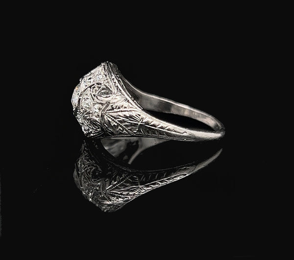 Edwardian .25ct. Diamond & Platinum Antique Engagement - Fashion Ring - J39766